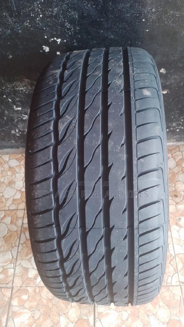 255/40r19 Delmax - main view