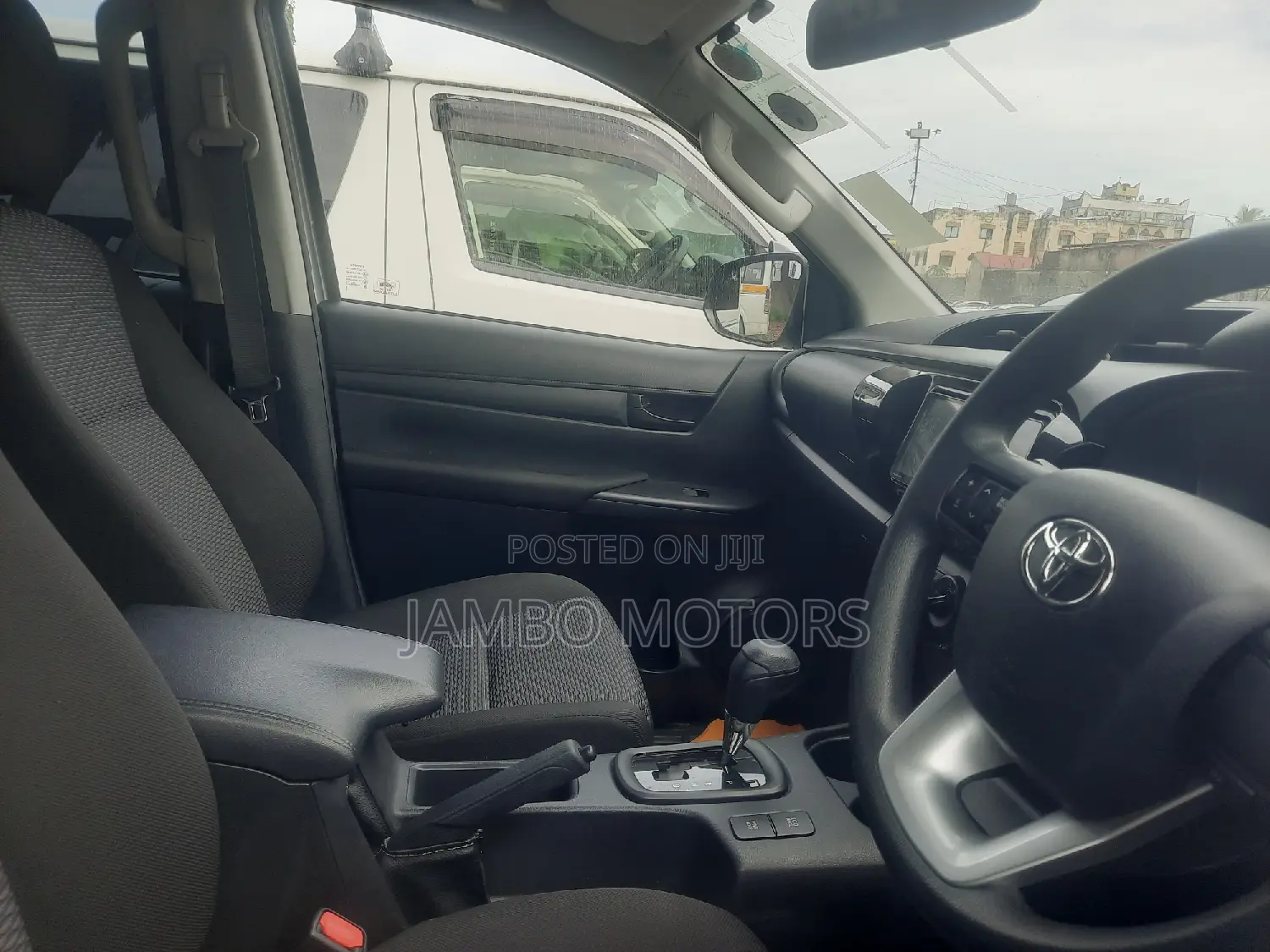 Toyota Hilux 2017 Silver