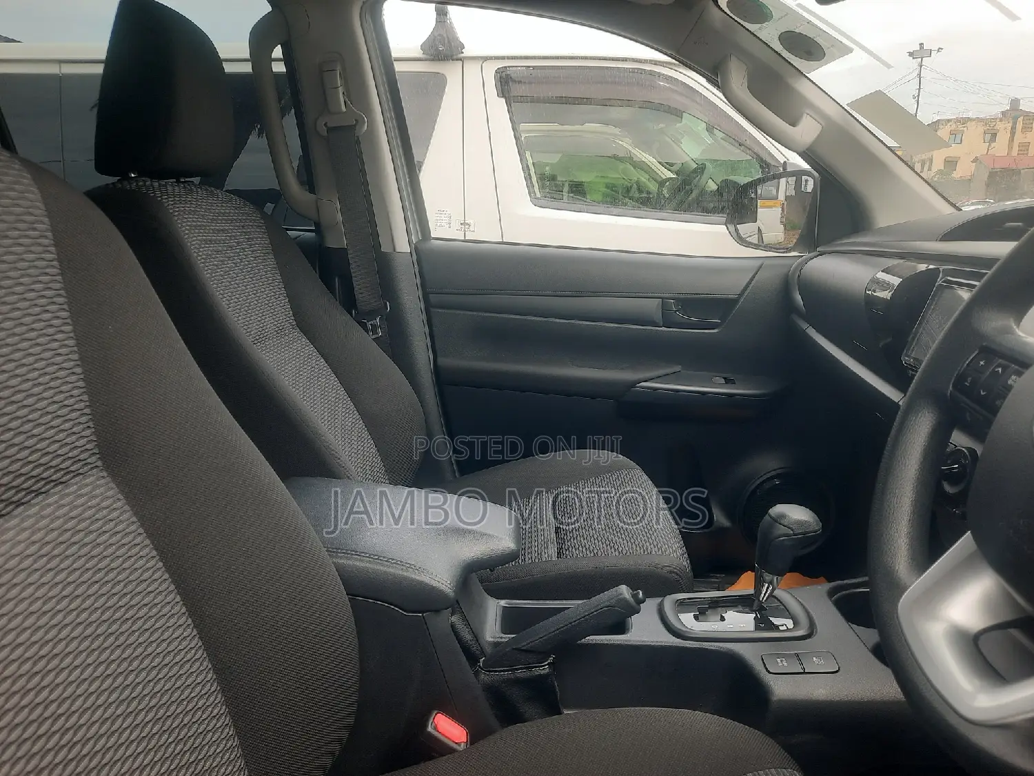 Toyota Hilux 2017 Silver