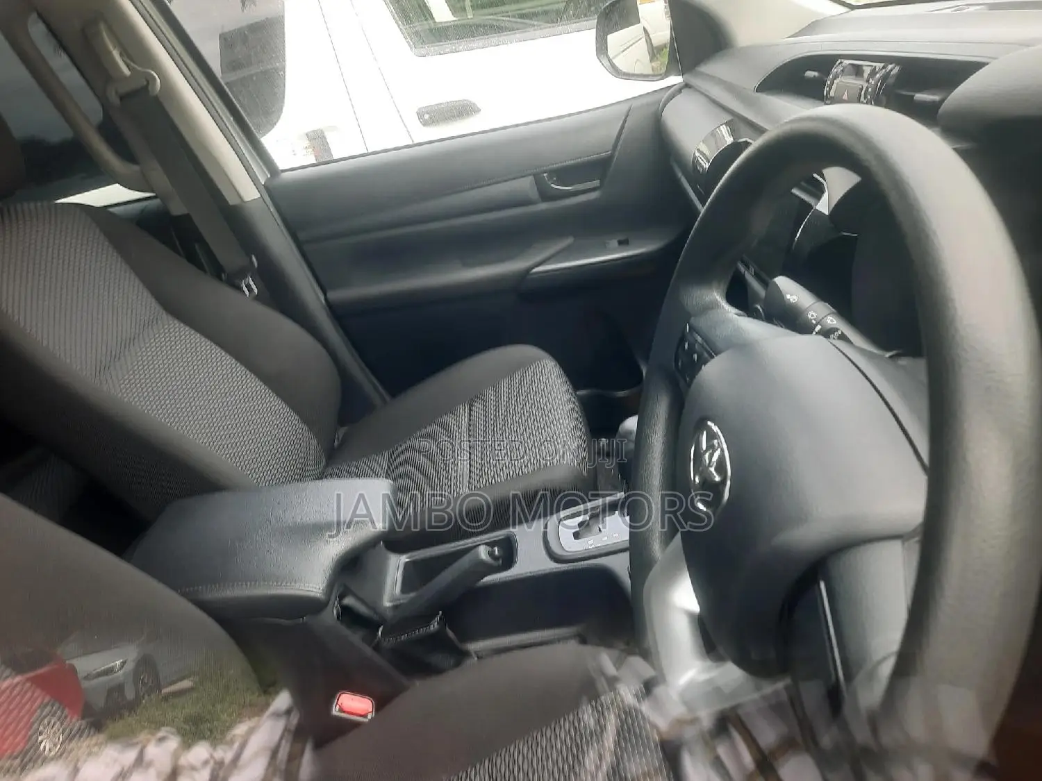 Toyota Hilux 2017 Silver