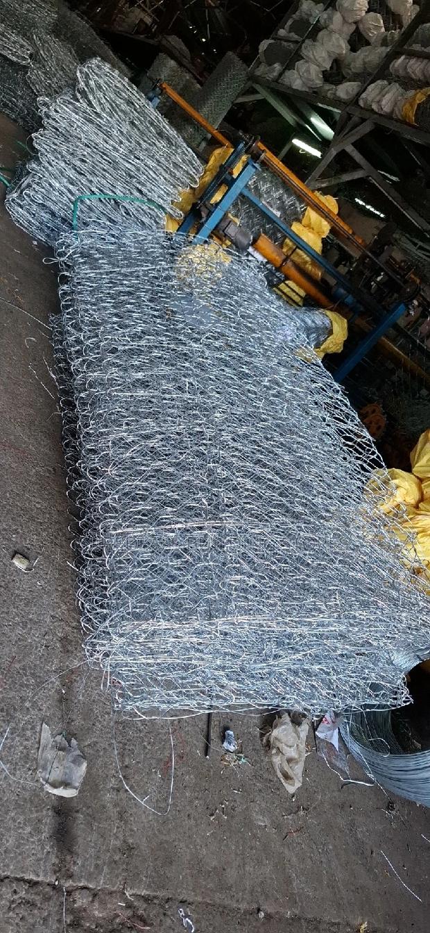 Galvanised Gabion Wire/Gabion Boxes - thumbnail 2
