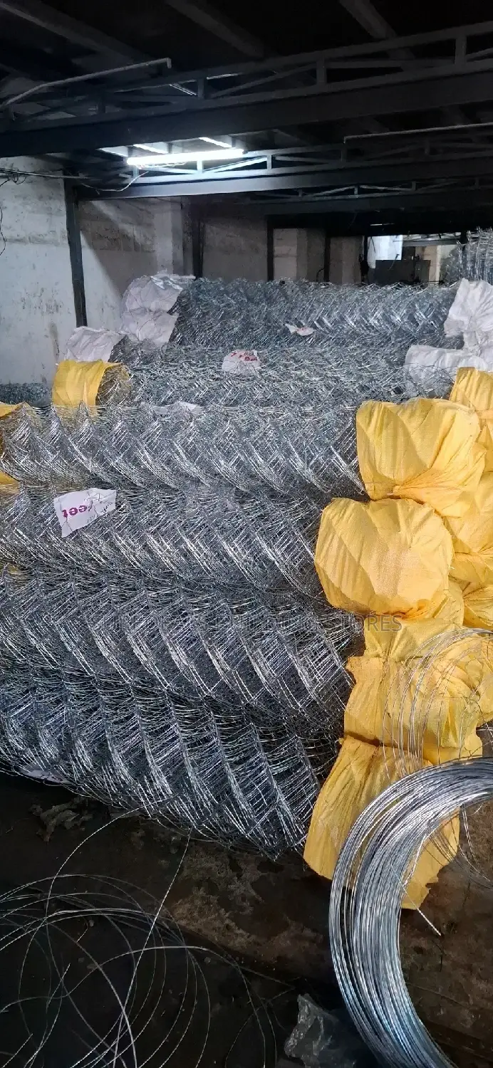 Chain Link Fencing Wire-15g,6feet by 18mtrs