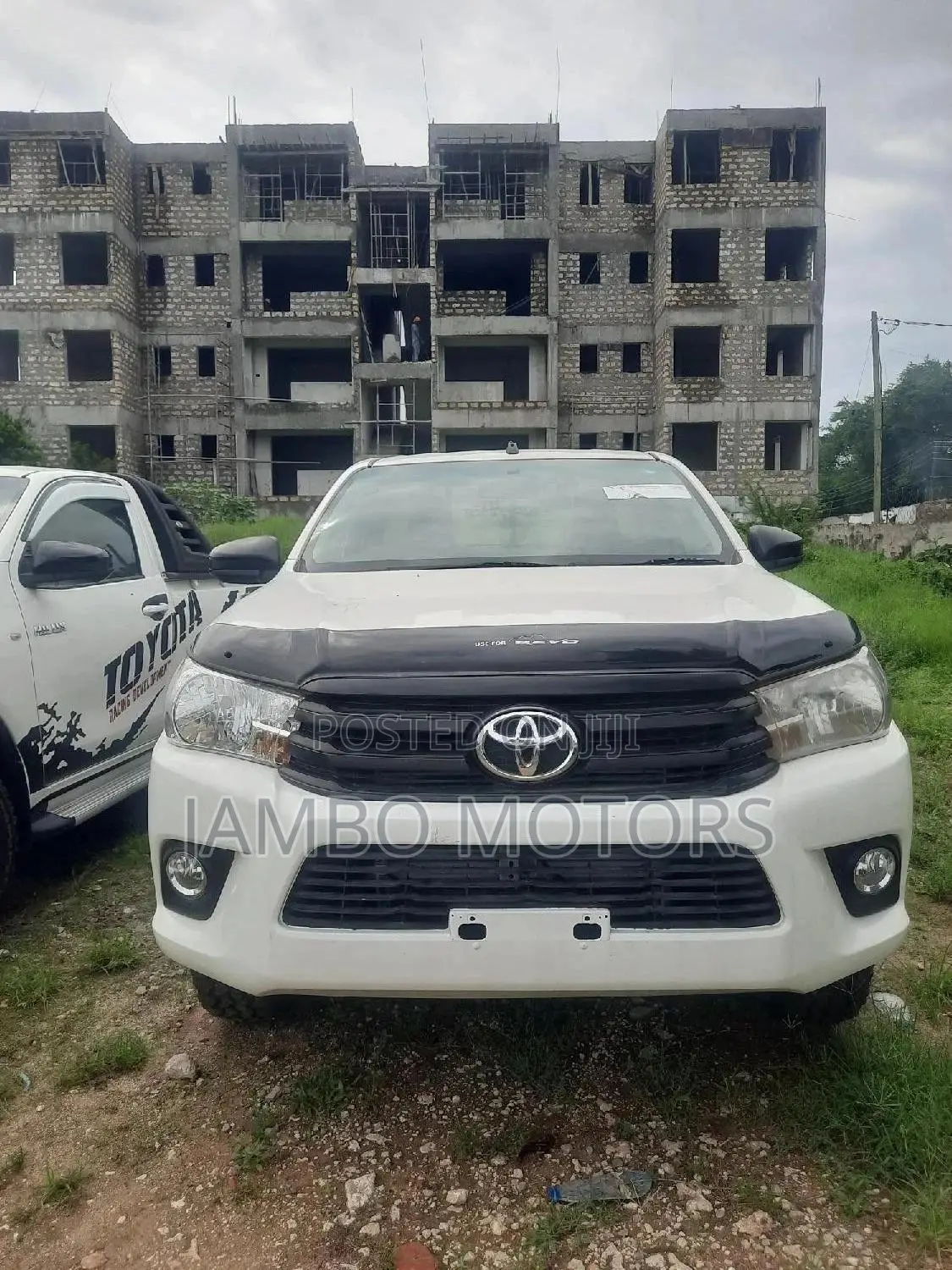Toyota Hilux 2017 White