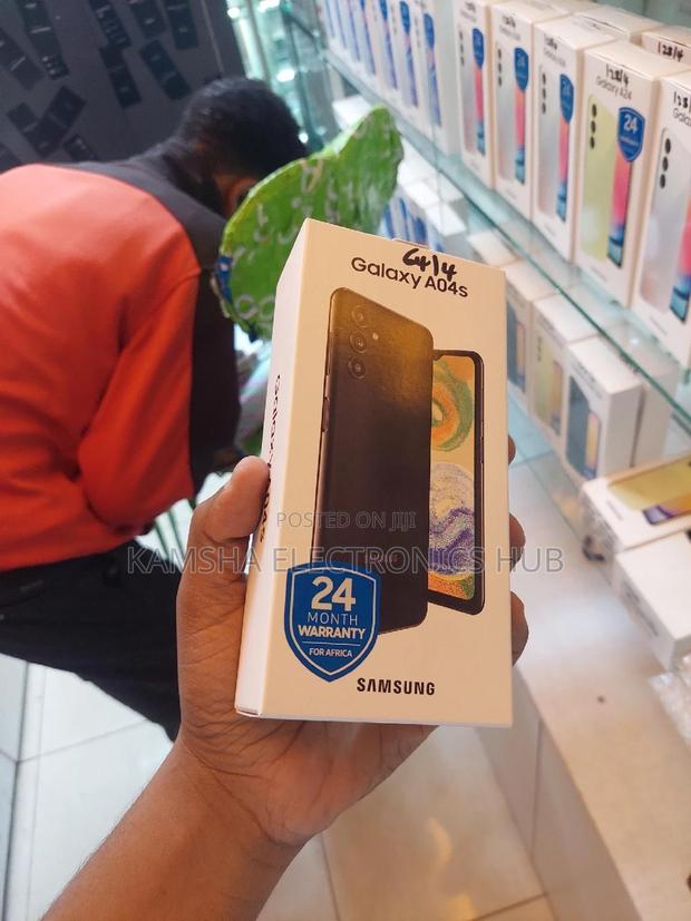 New Samsung Galaxy A04s 64 GB Gray - main view
