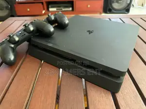Ps4 Slim Console, 2 Pads Original
