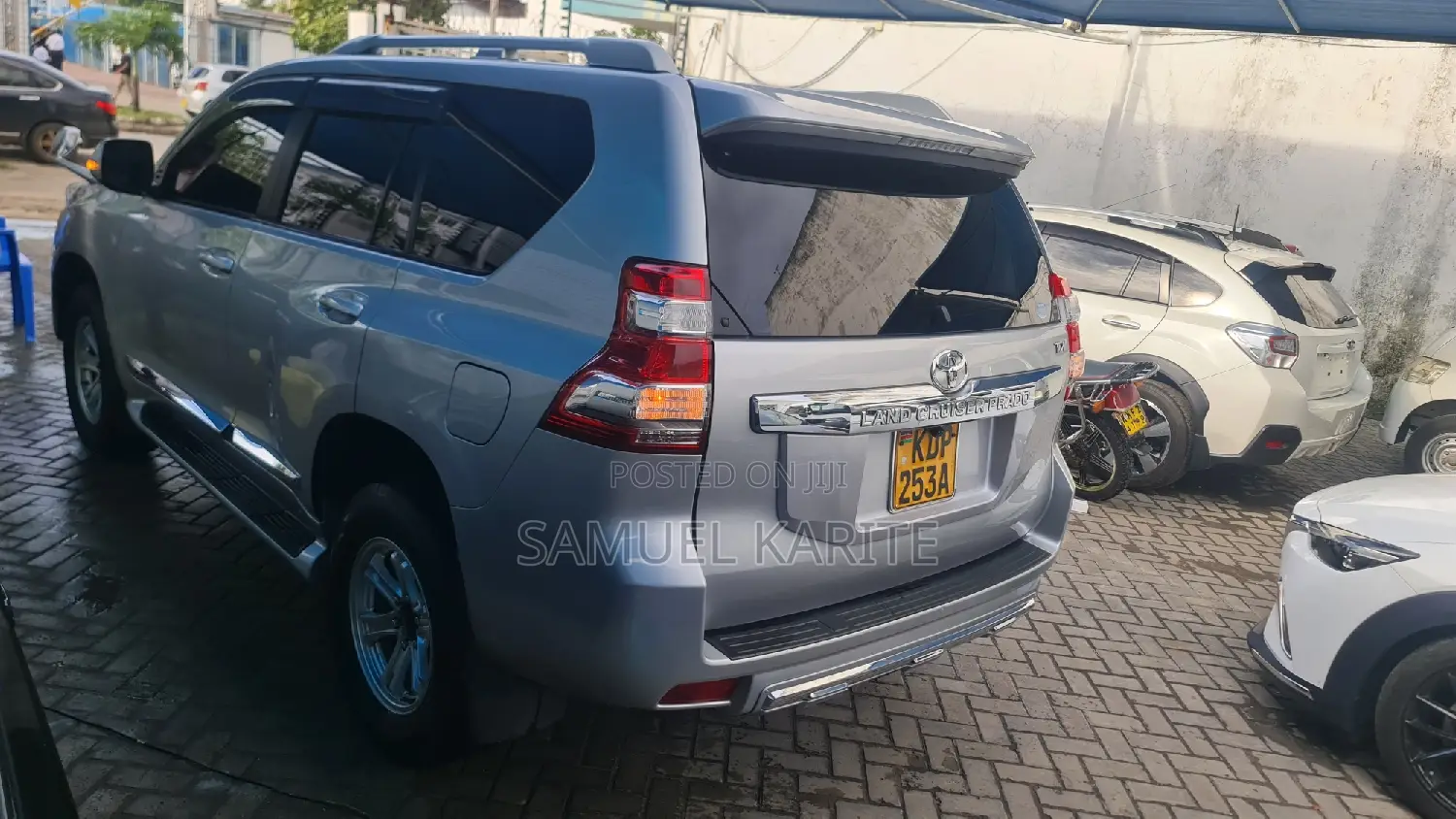 Toyota Land Cruiser Prado 2017 Silver
