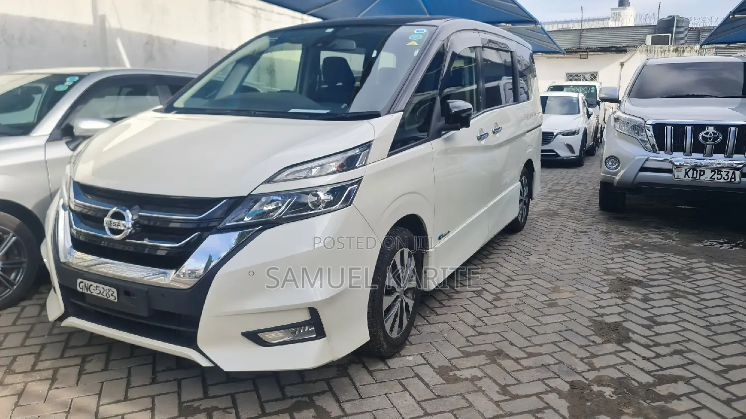 Nissan Serena 2017 White