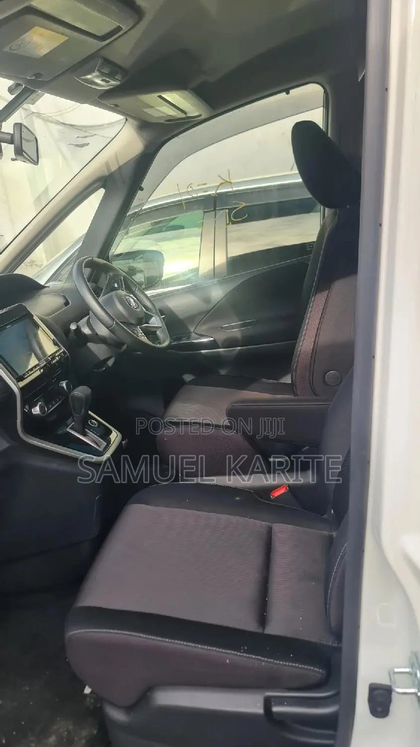 Nissan Serena 2017 White