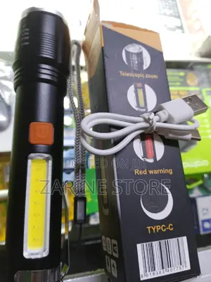 Rechargeable Zooming Light Tourch