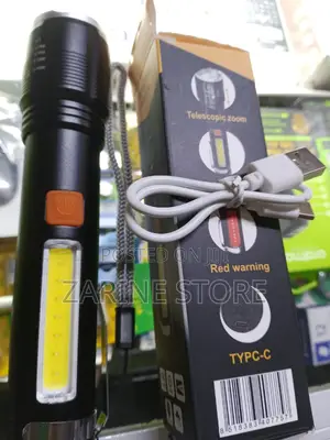 Rechargeable Zooming Light Tourch