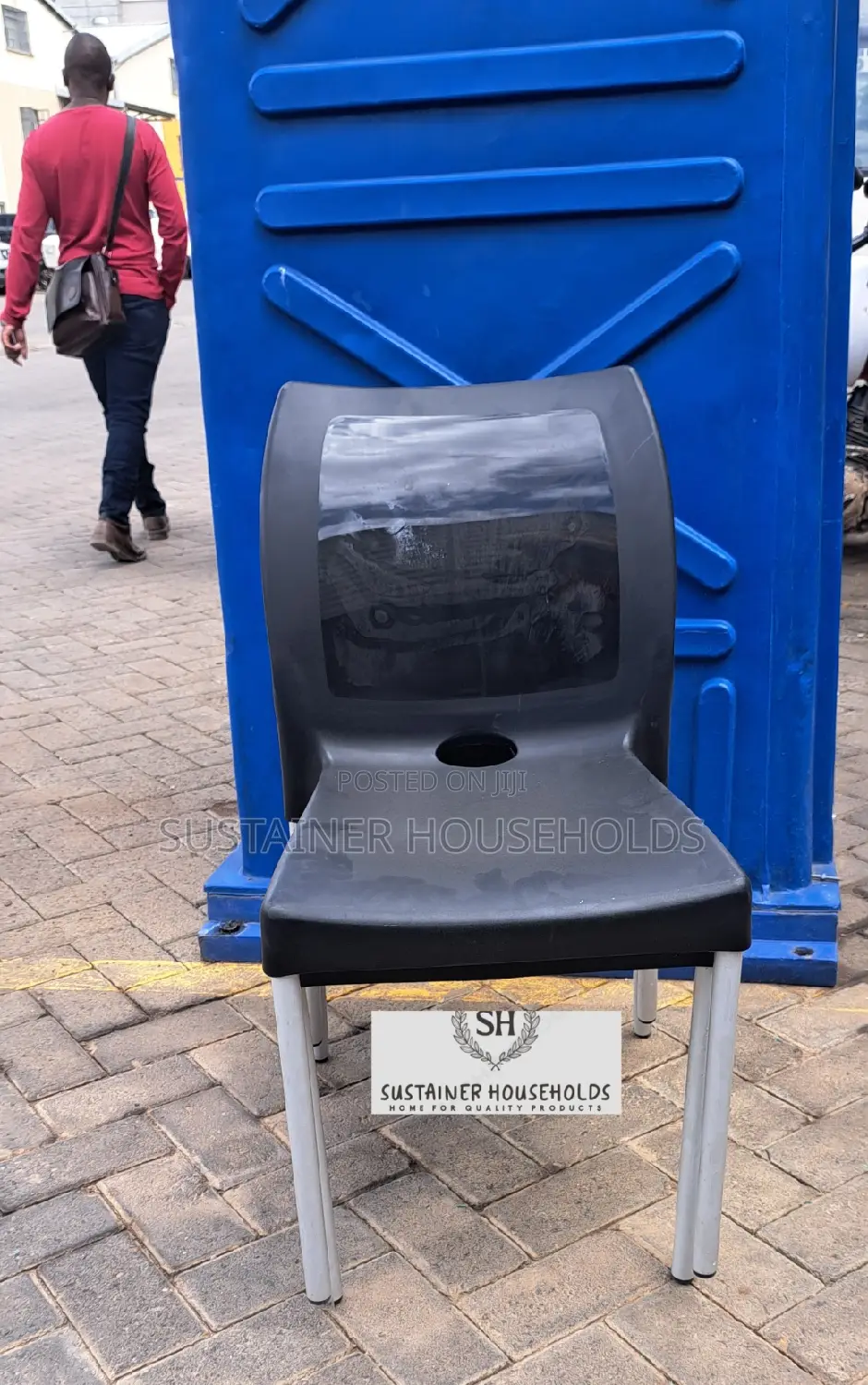Jumbo Armless Plastic Chairs in Black