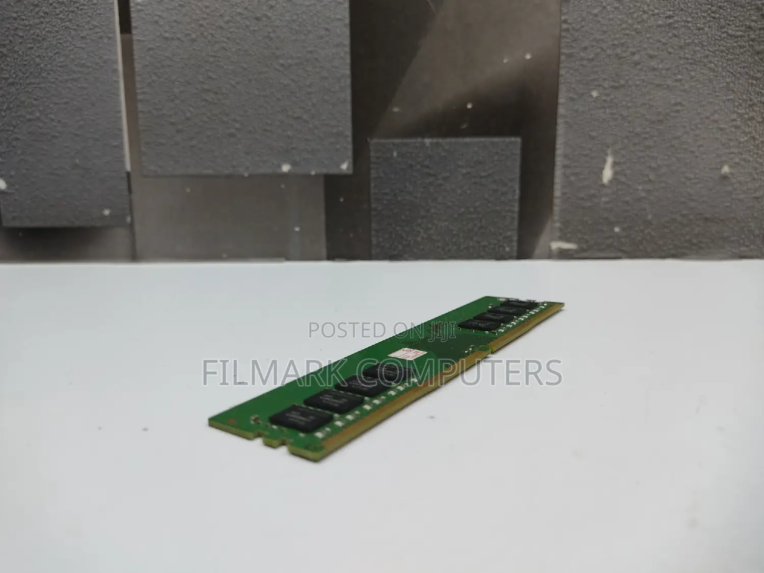 Sk Hynix Ddr4 Ram 8gb 1rx8 Pc4-2400t-Ua1-11 Desktop Memory