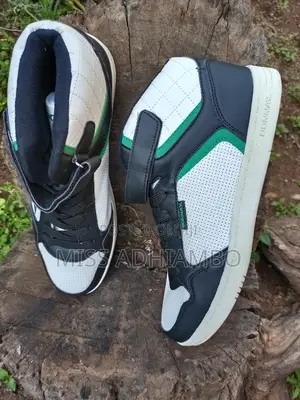 Supreme Donnay's Unparalleled Comfort and Style Men's Shoes