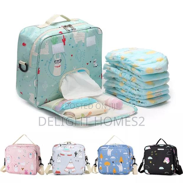 Multifunctional Fashion Diaper / Baby Shoulder Bag