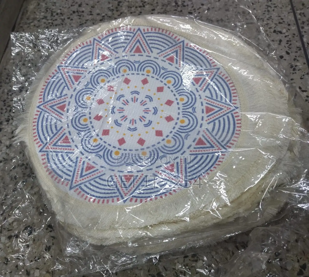 * Bohemian Round Datura Placemats