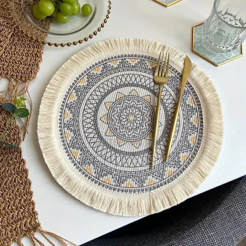 * Bohemian Round Datura Placemats