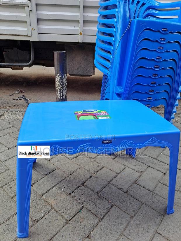 Kid Study Plastic Table - main view