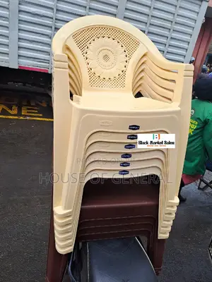 Cream Kenpoly Plastic Chair