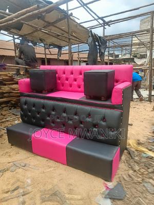 Pedicure Seat, Black and Pink 3 Seater - thumbnail 2