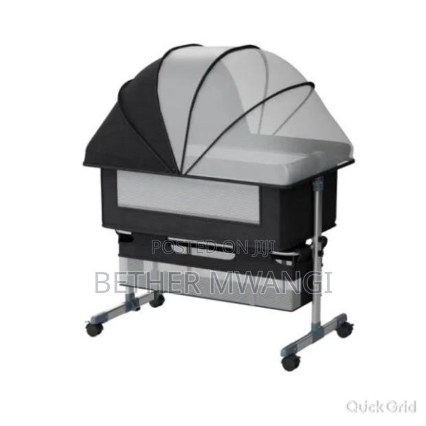 Bedside Bassinet in Kenya - thumbnail 3