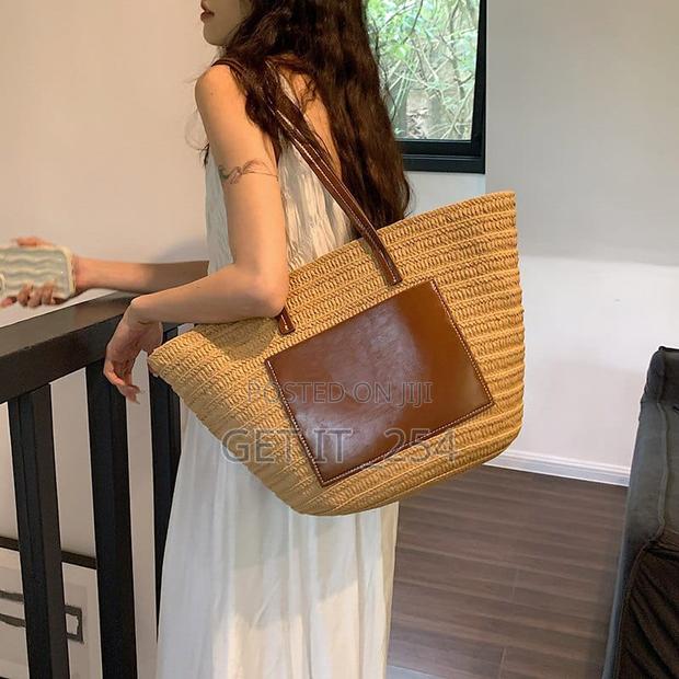 Camilla Straw Woven Beach Bag - thumbnail 3