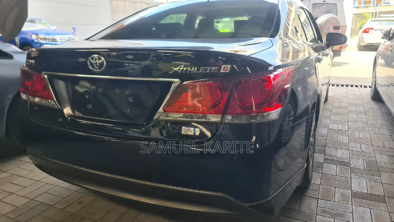 Toyota Crown 2017 Black