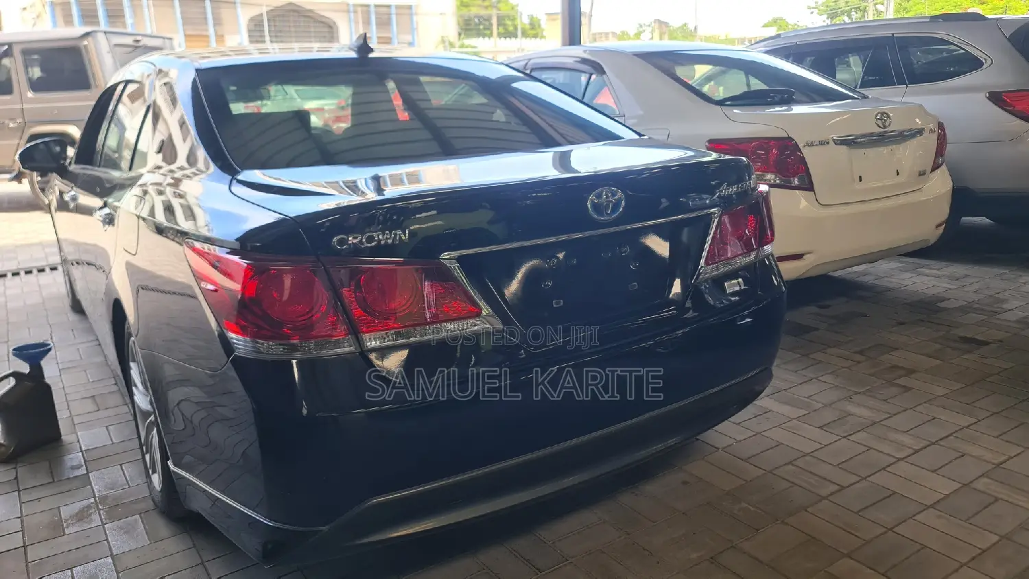 Toyota Crown 2017 Black