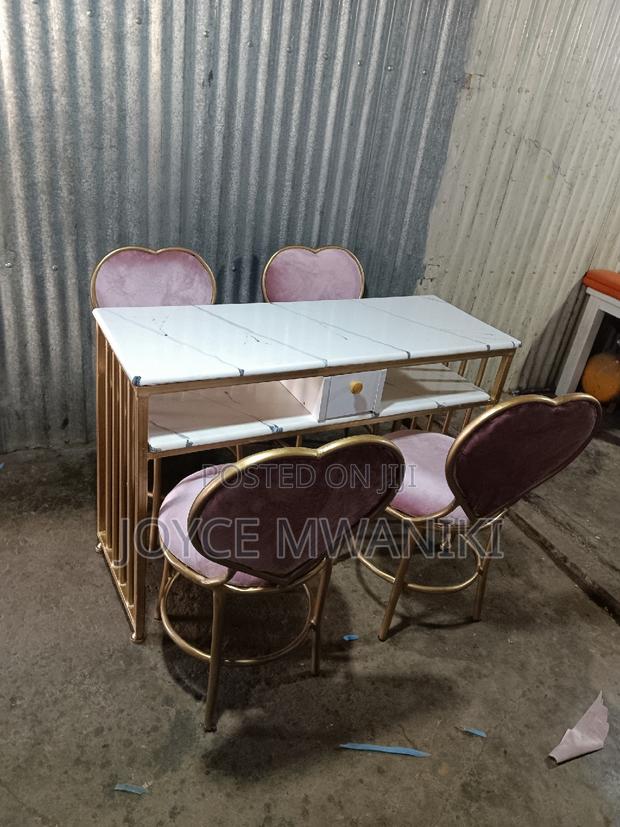 Double Manicure Set, 4 Seater - main view