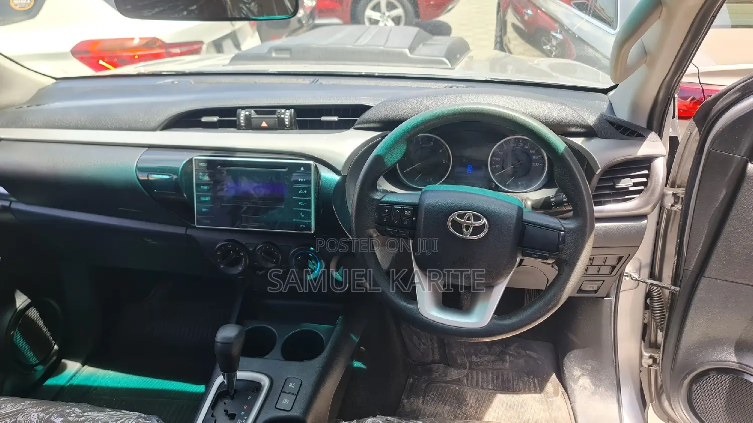 Toyota Hilux 2017 Gray