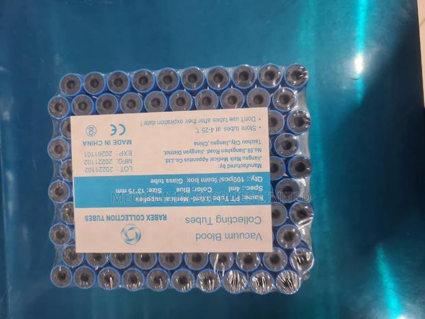 Blue Top Vacutainer. - main view