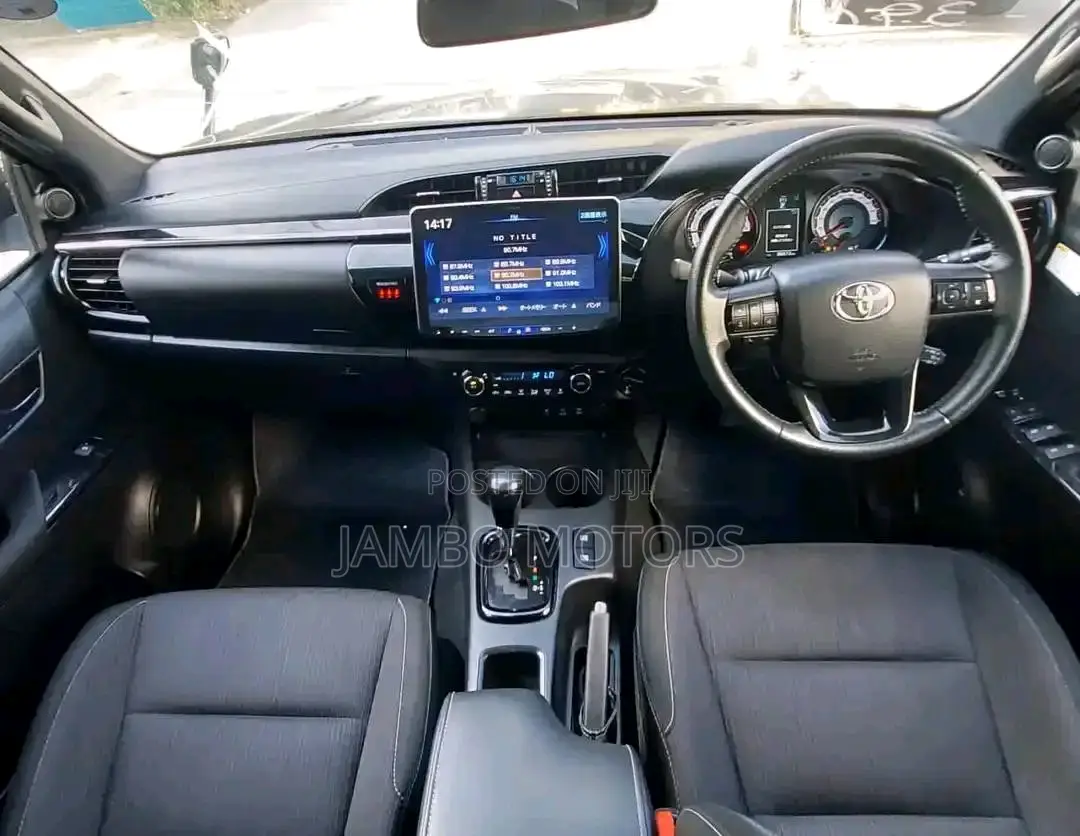 Toyota Hilux 2017 Black