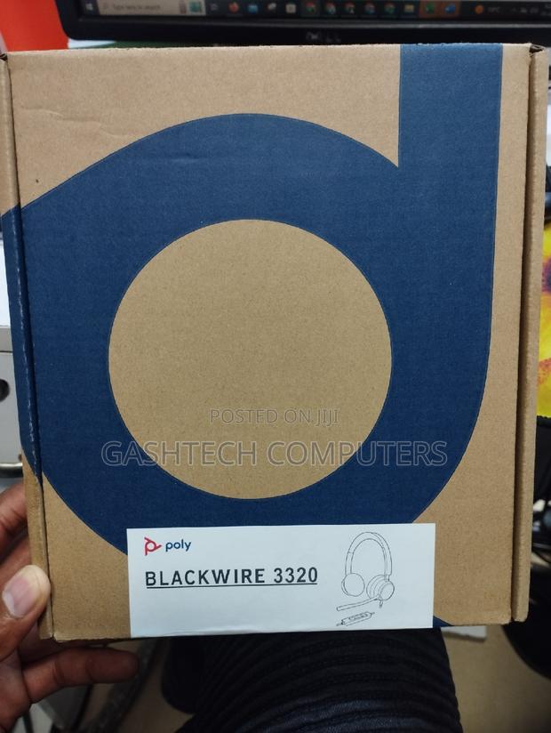Poly Blackwire 3320 Headset