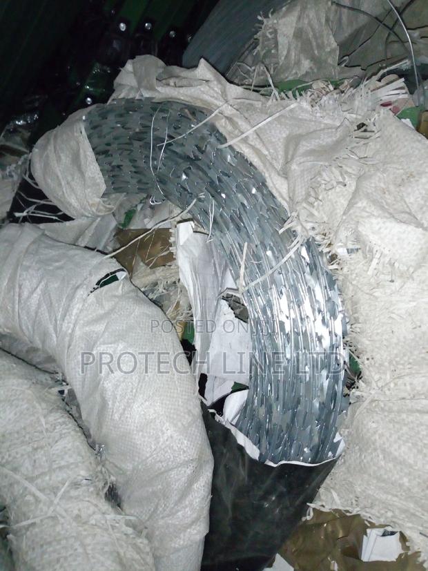 10meters Razor Sharp Barbed Wire