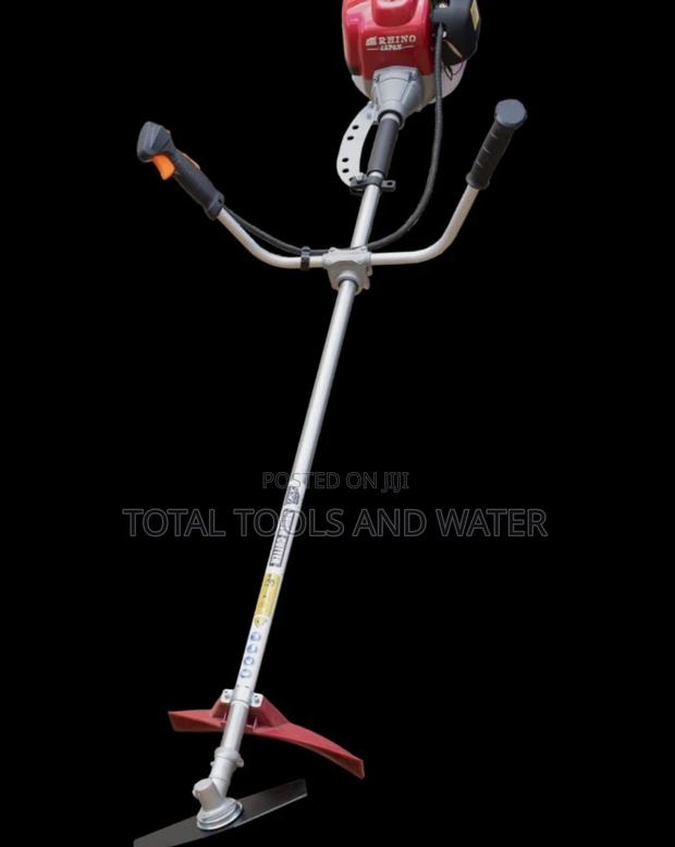 Gasoline Handheld Brush Cutter Machine 4 Stroke Engine
