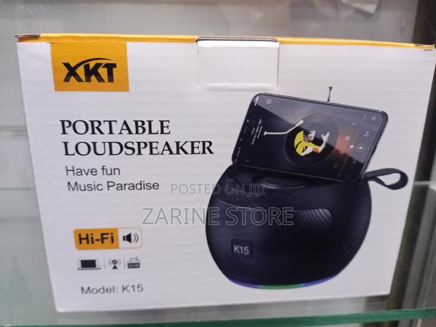 Portable Loudspeaker Hi-Fi Which Uses Lithium Battery - main view