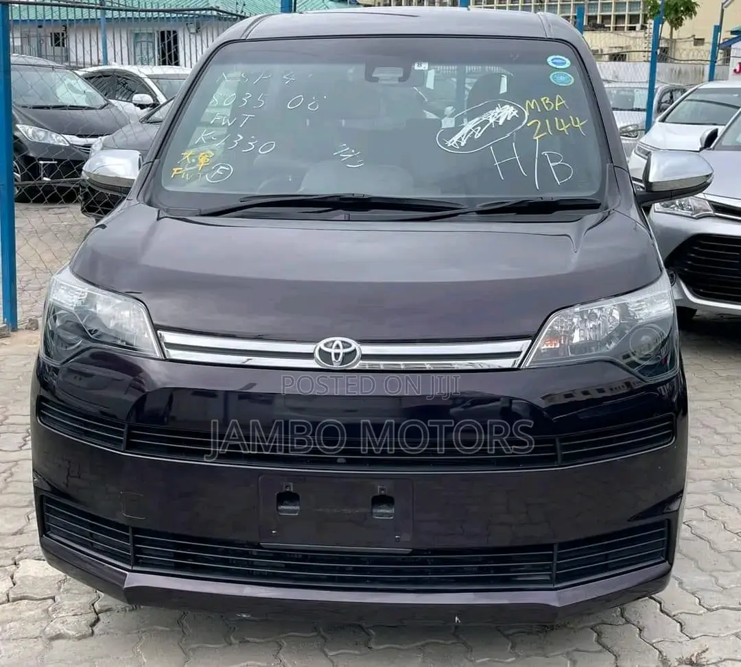 Toyota Spade 1.5 2017 Gray