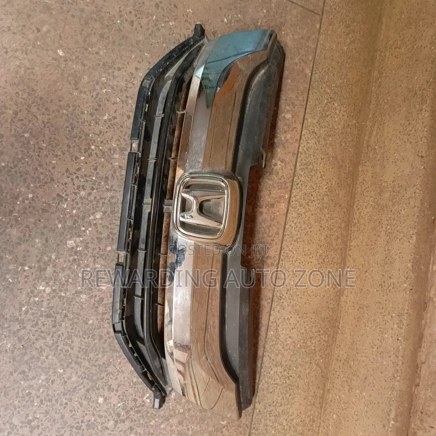 Honda Grace Grille