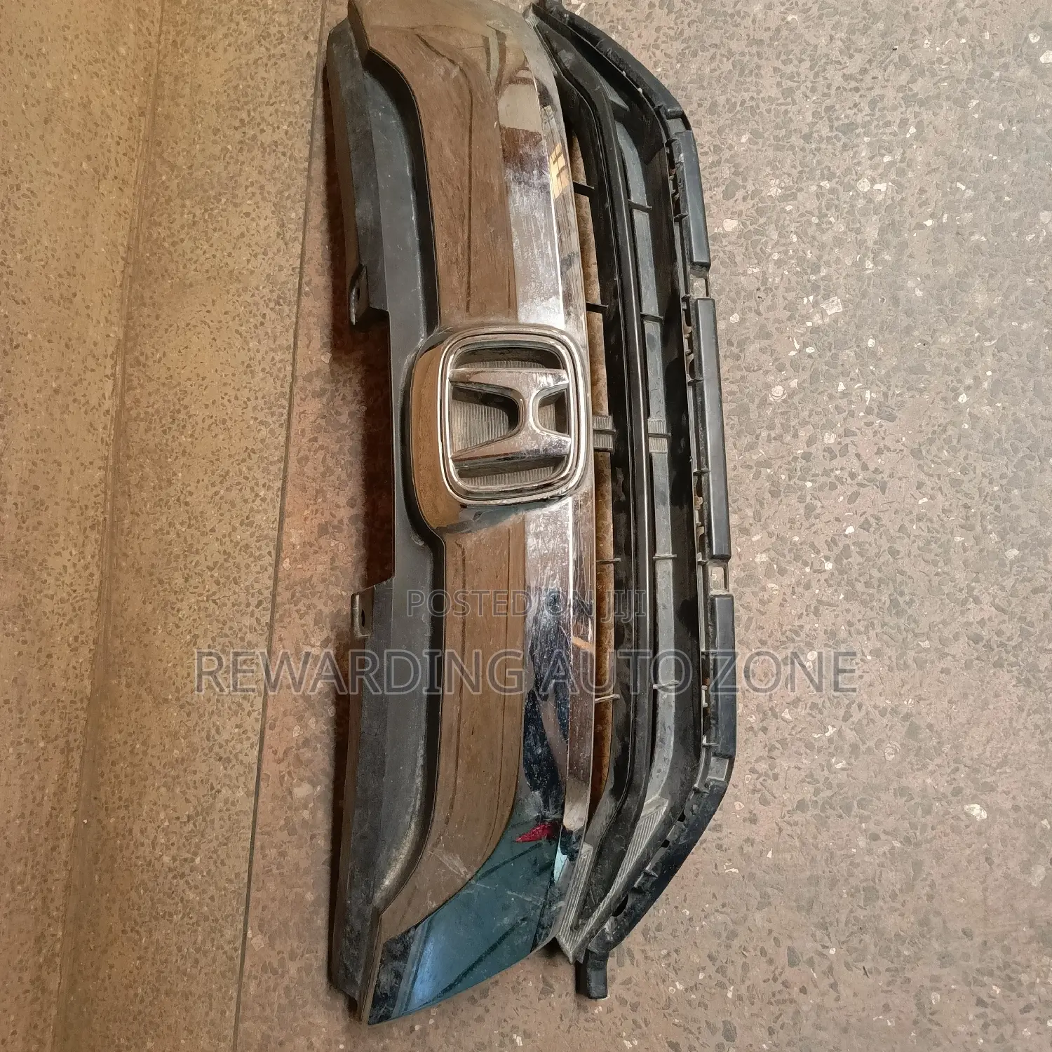 Honda Grace Grille