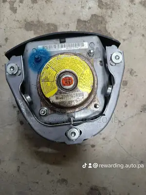 Suzuki Swift Steering Airbag.