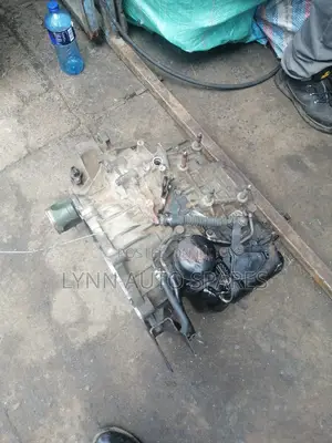 Mitsubishi Galant 4G93 2wd Gearbox