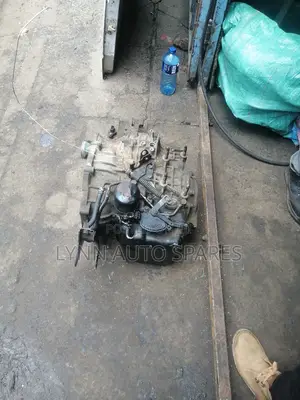 Mitsubishi Galant 4G93 2wd Gearbox