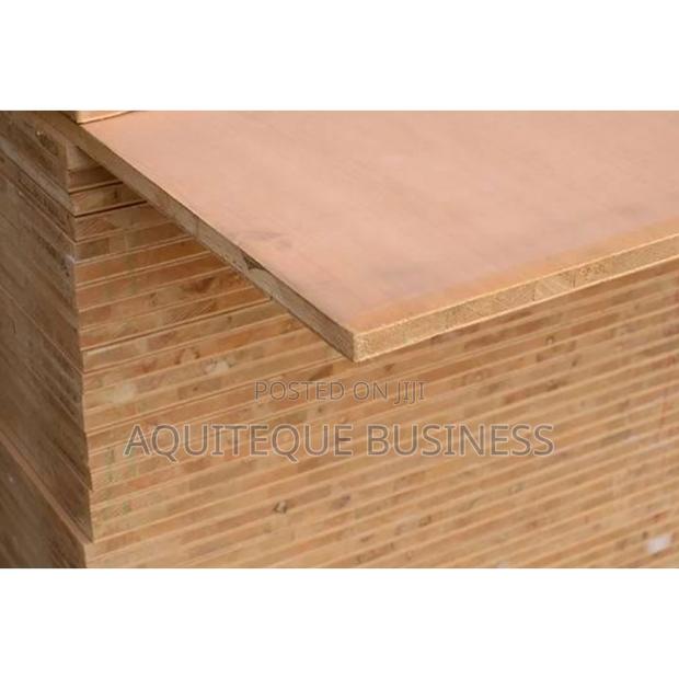 Block Board 4ftx8ft 18mm