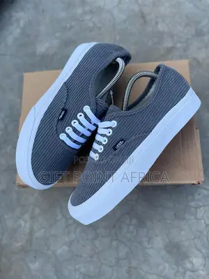 Vans of the Wall Grey in Color Unisex