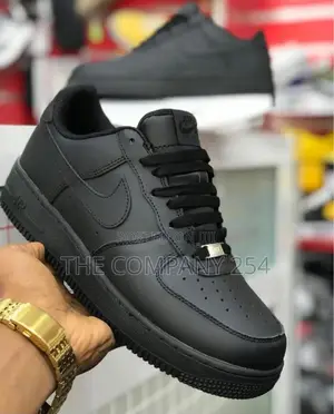 High Quality Airforce1
Size 37-45
Price: KSH 2,500