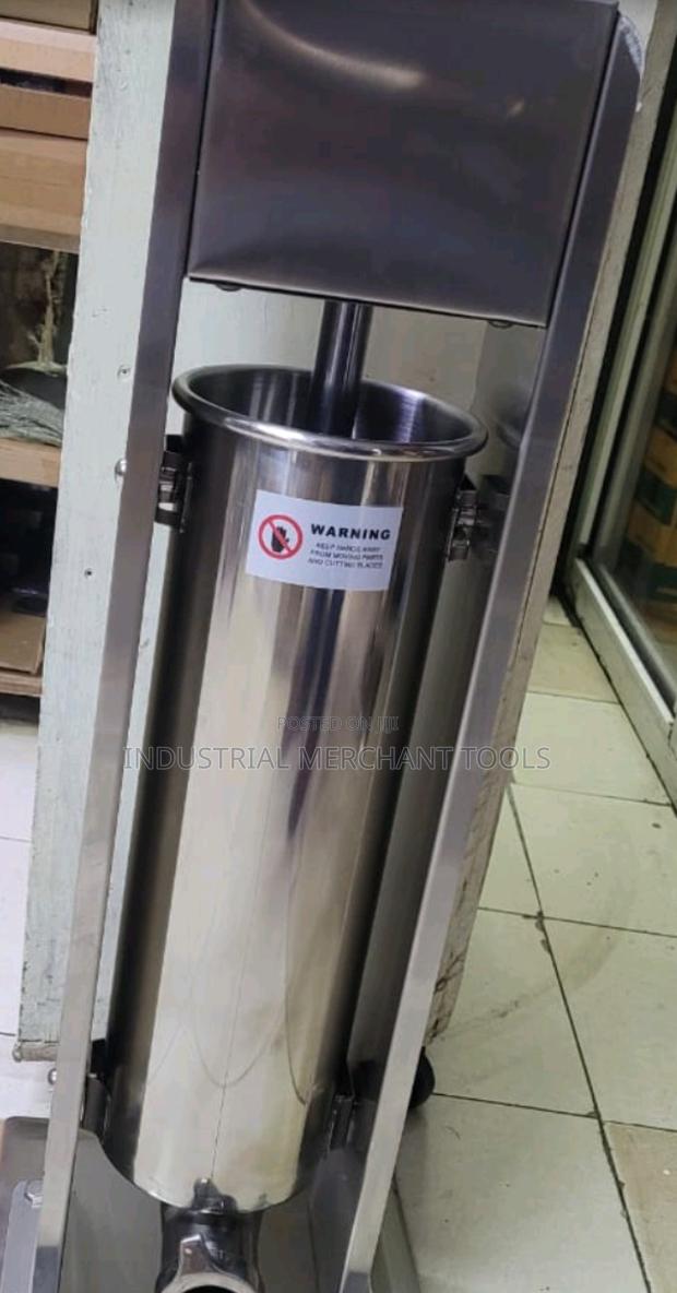 Modified 7l Sausage Stuffer - thumbnail 2
