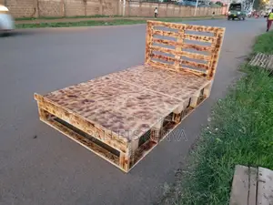 Pallet Bed- 4*6 Detachable and Blazed Pallet Bed.NB06