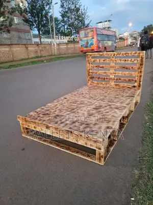 Pallet Bed- 4*6 Detachable and Blazed Pallet Bed. NB11