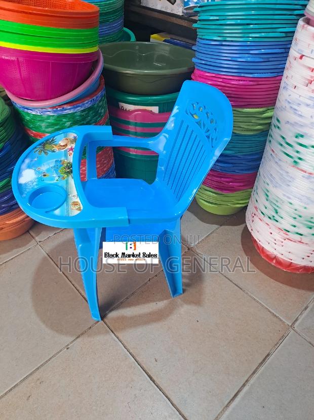 Kids Feeding Plastic Chair - main view