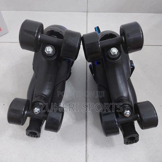Roller Skates Adjustable Extendable Shoe Size - thumbnail 2