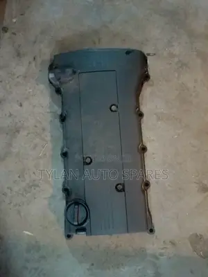 Top Cover 4B10 Outlander